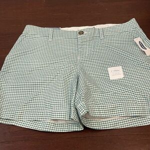 nwt old navy Green Gingham Women Shorts 5 inch length 2